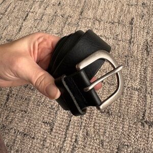 Eddie Bauer black/silver leather belt L
